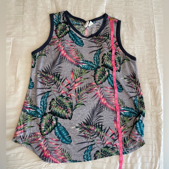 C&C California 100% Linen Tank Top- Size L - Picture 5 of 6